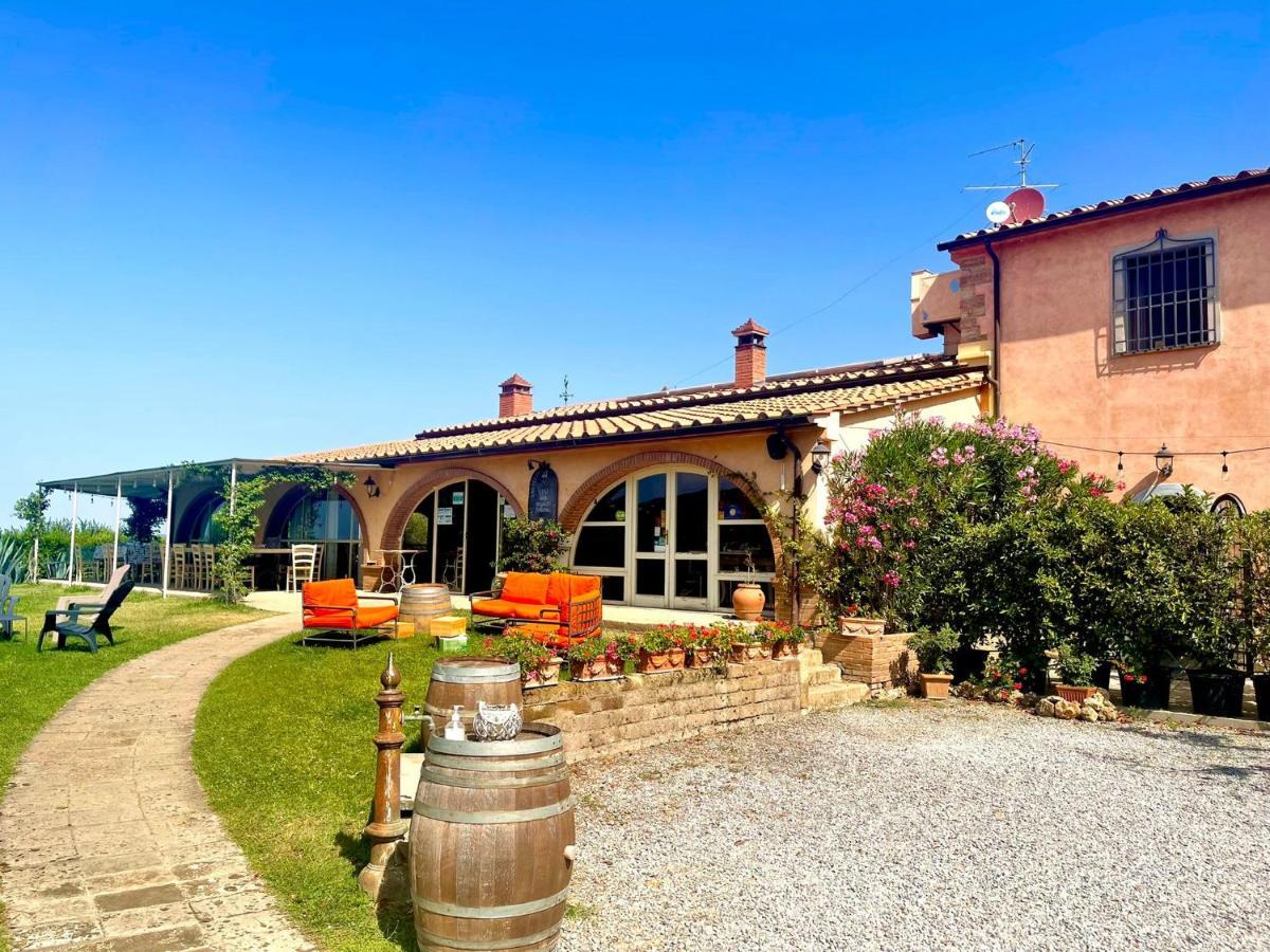 La Locanda Della Vecchia Hosteria Джаворано Екстериор снимка