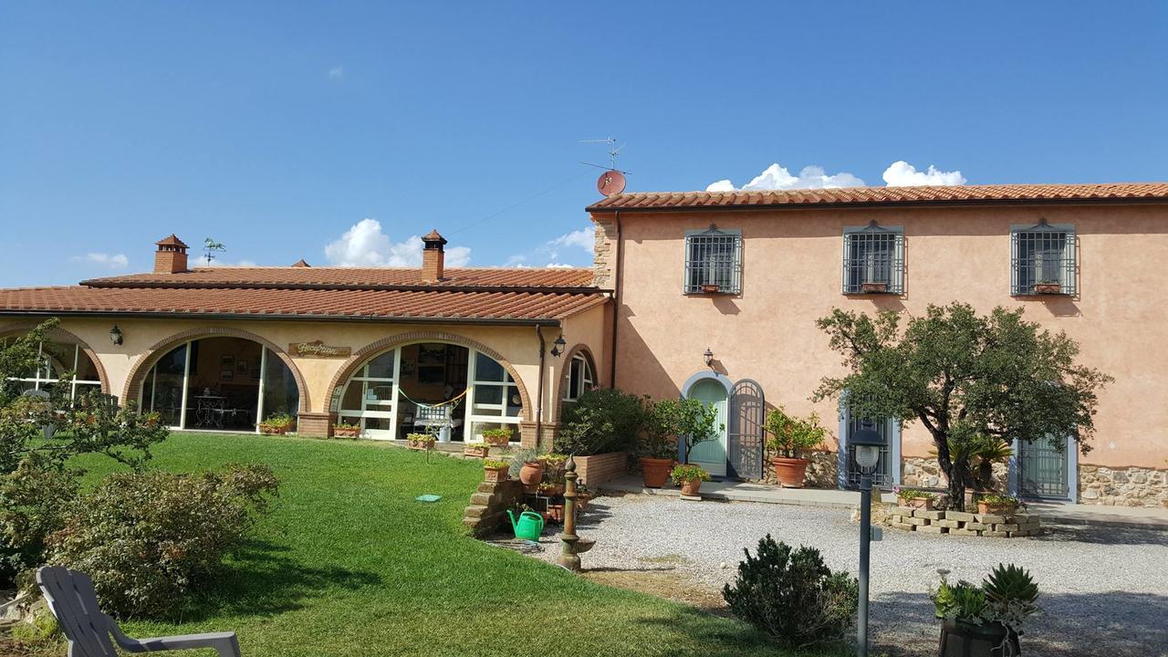 La Locanda Della Vecchia Hosteria Джаворано Екстериор снимка
