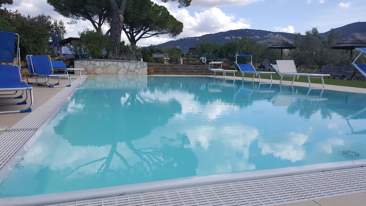 La Locanda Della Vecchia Hosteria Джаворано Екстериор снимка