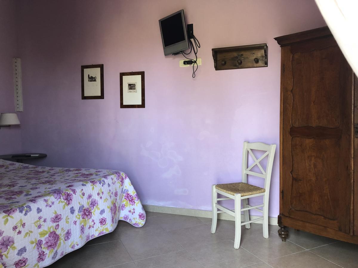 La Locanda Della Vecchia Hosteria Джаворано Екстериор снимка