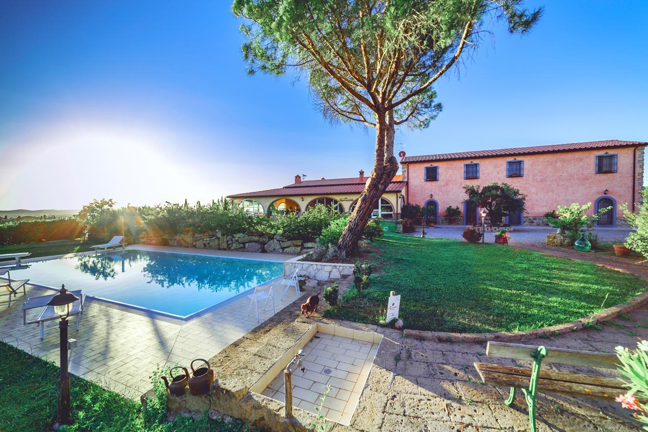 La Locanda Della Vecchia Hosteria Джаворано Екстериор снимка