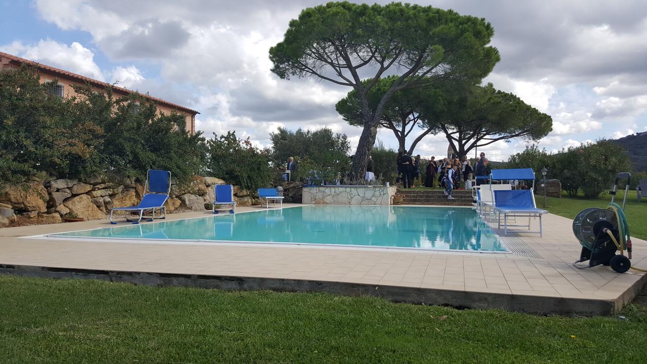 La Locanda Della Vecchia Hosteria Джаворано Екстериор снимка